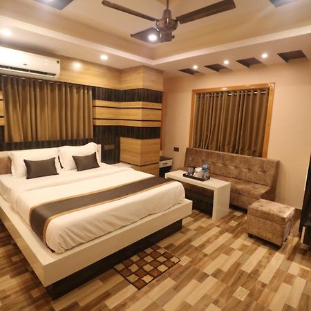 Mohar Residency Hotel Kalkutta Kültér fotó
