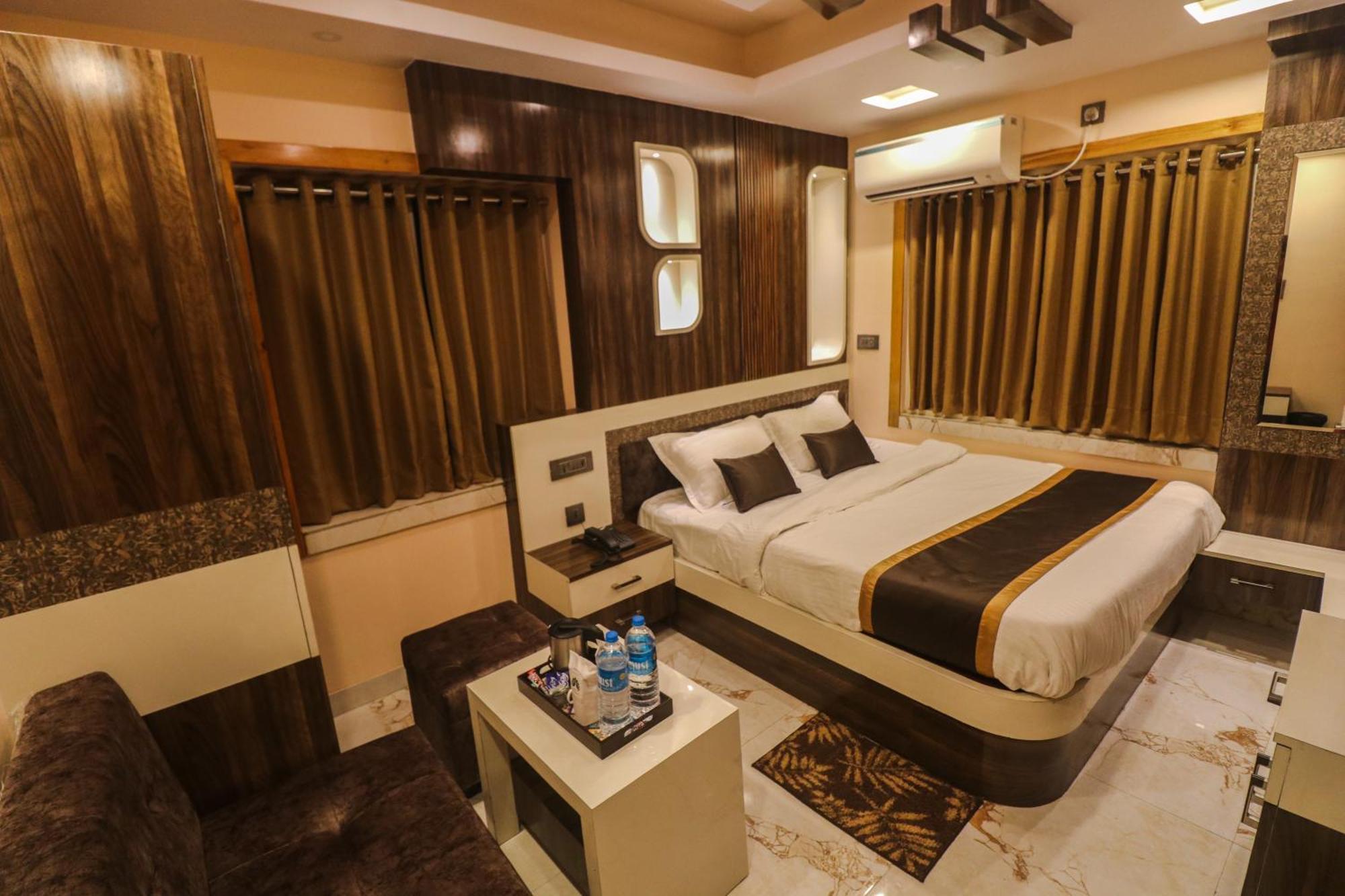Mohar Residency Hotel Kalkutta Kültér fotó