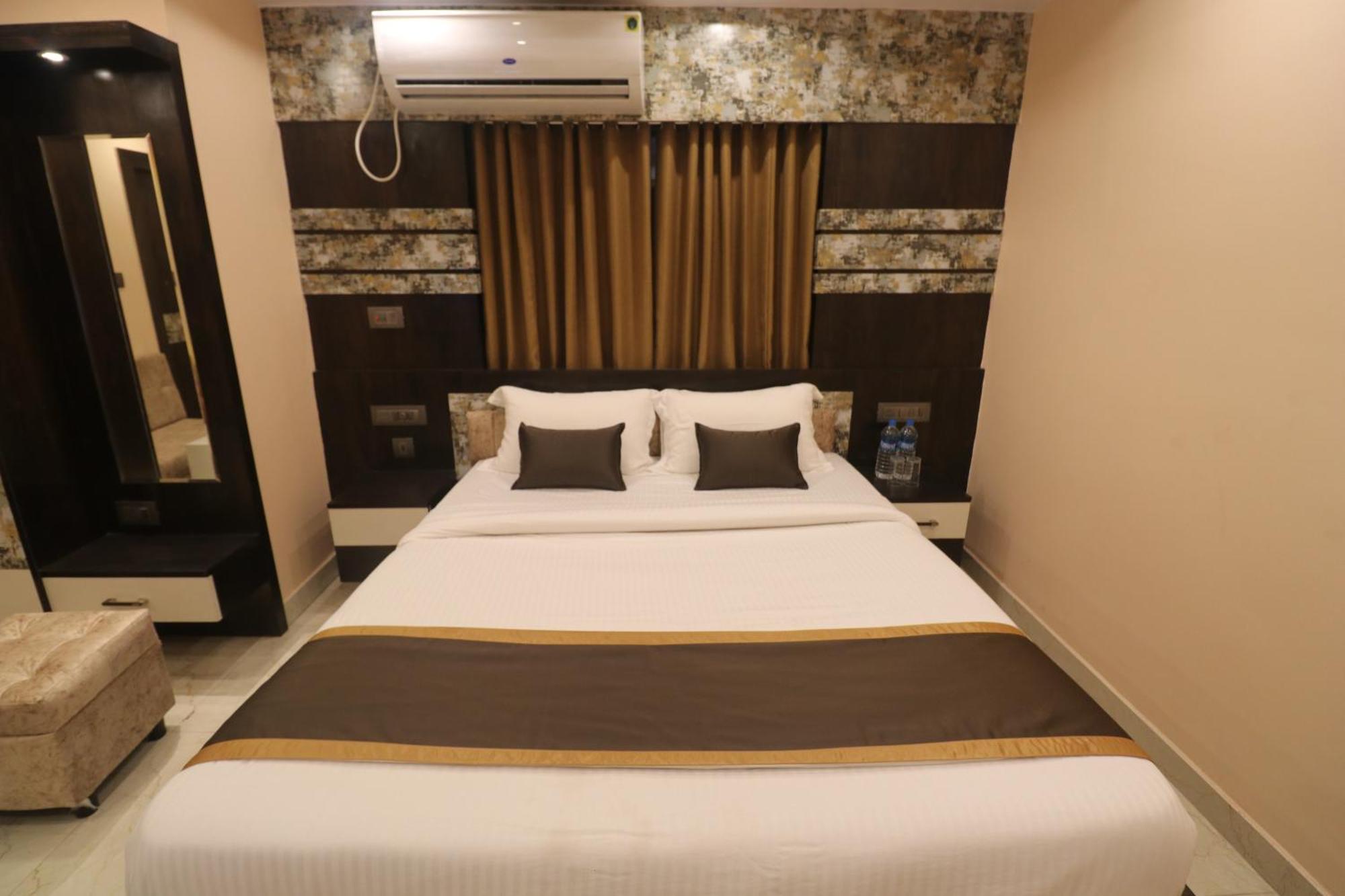 Mohar Residency Hotel Kalkutta Kültér fotó