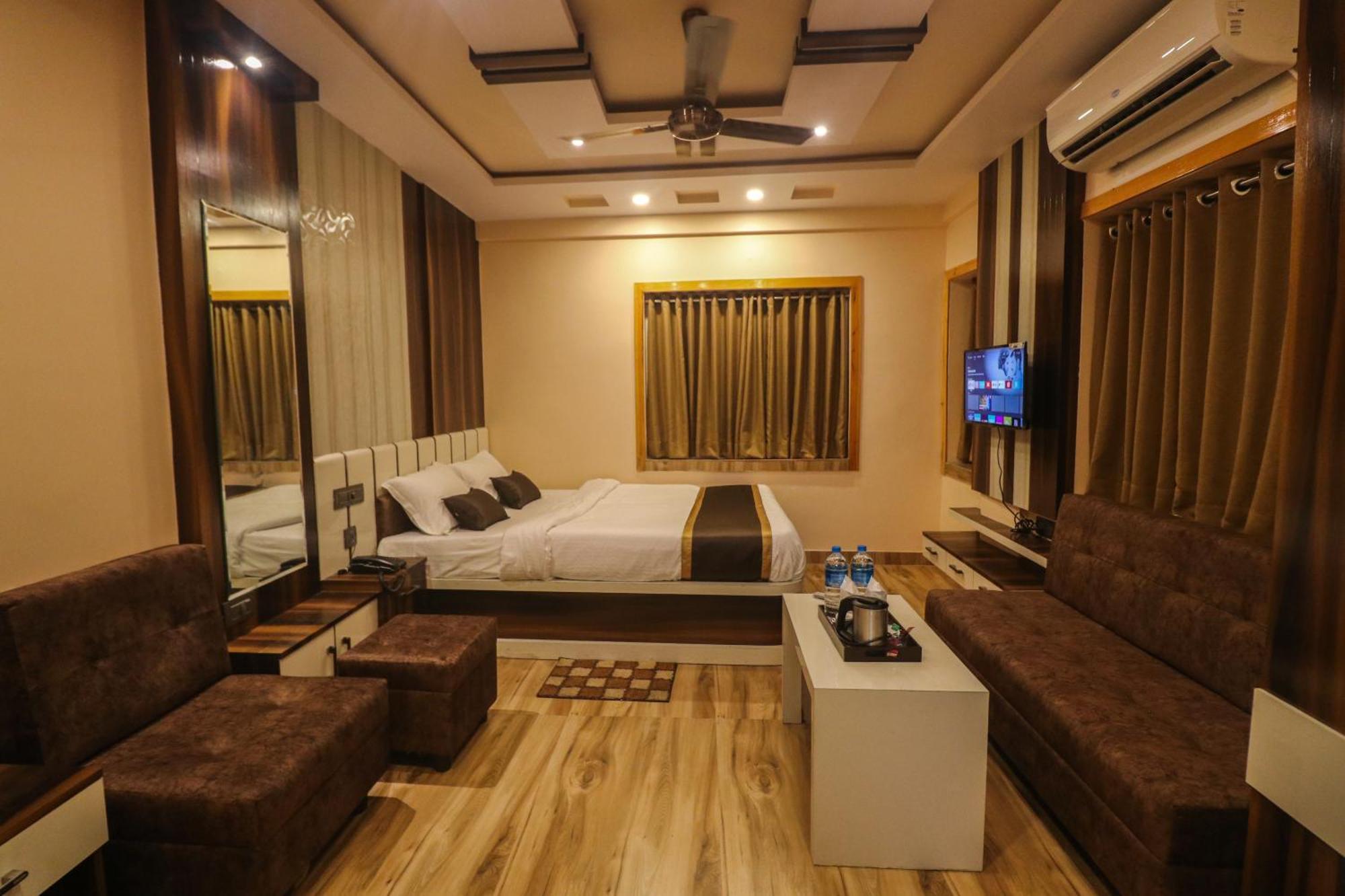 Mohar Residency Hotel Kalkutta Kültér fotó